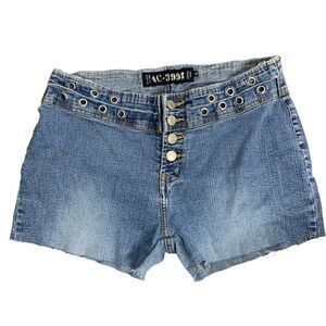 Vintage 90s Mid Rise Denim Cut Off Shorts 28 Med Wash Button Fly Stretch Rivets